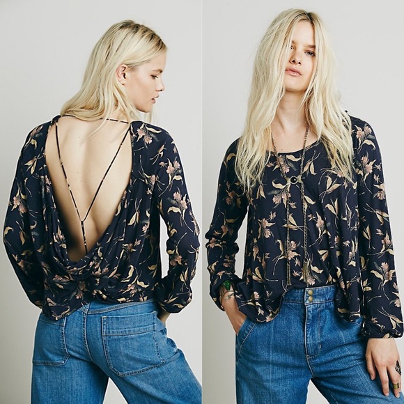 Free People Elsa Printed Twist Back Top Size: XS